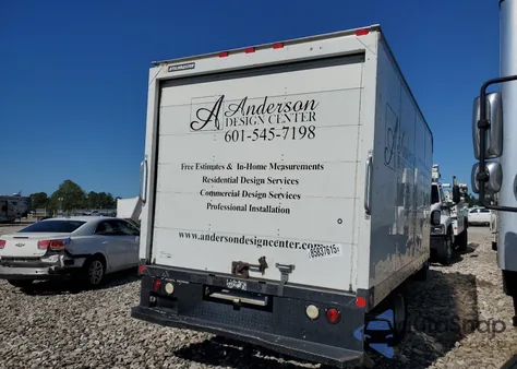 2014 GMC Savana Cutaway G3500 z USA, uszkodzony, nr VIN 1GD374BG9E1104414